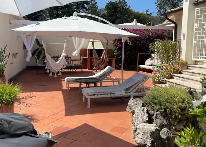 Villa Di Lusso Con Piscina Rom
